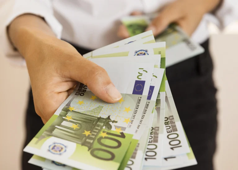 De 580 € a 2.100 € al mes